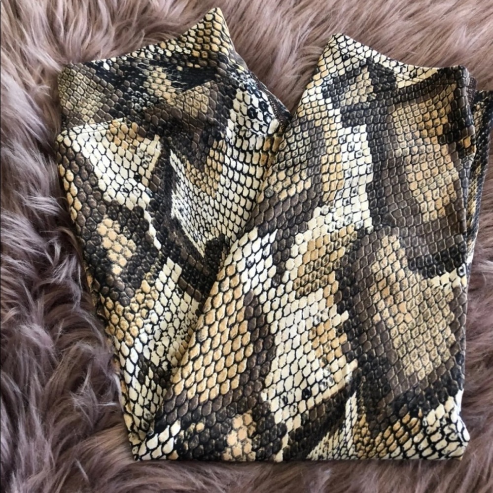 snake skin leggings euc